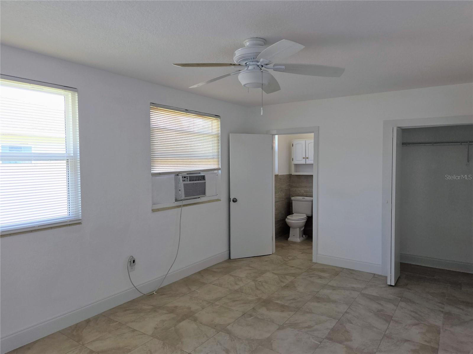 Image 13 of 18 For 6931 Hibiscus Avenue S 2b