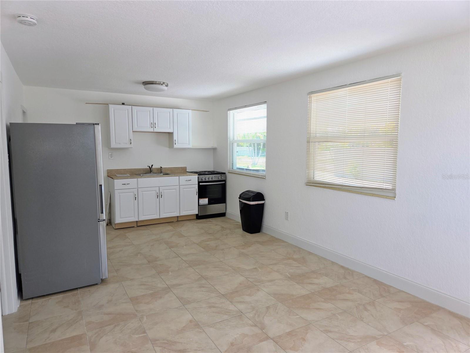 Image 5 of 18 For 6931 Hibiscus Avenue S 2b