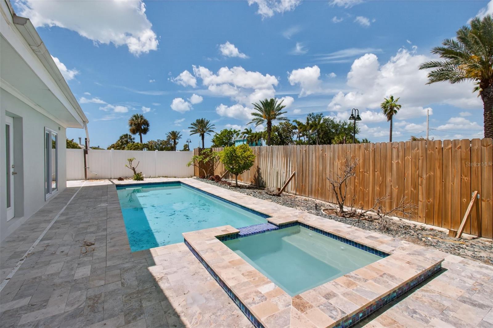 Image 34 of 51 For 7919 Causeway Boulevard S