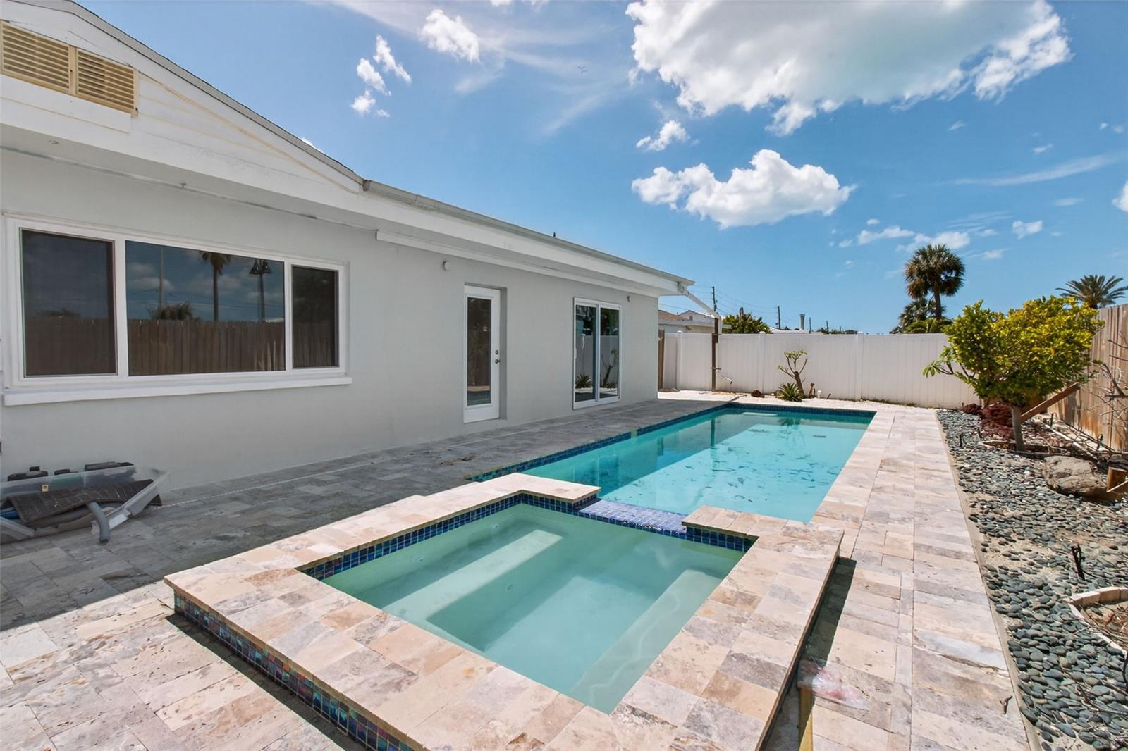 Image 35 of 51 For 7919 Causeway Boulevard S