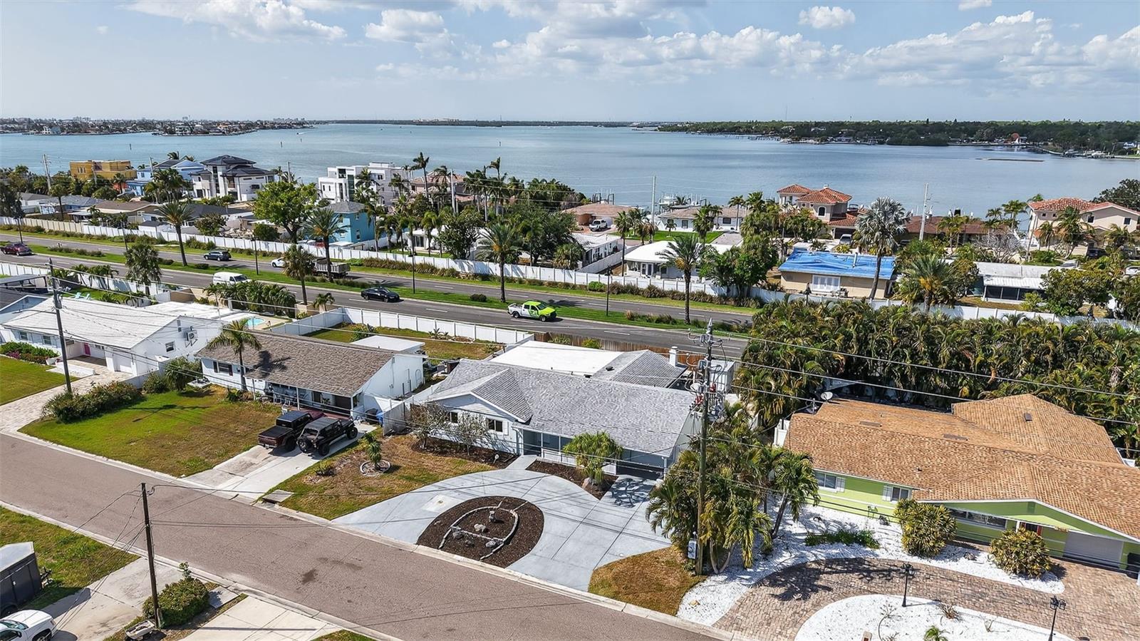 Image 46 of 51 For 7919 Causeway Boulevard S