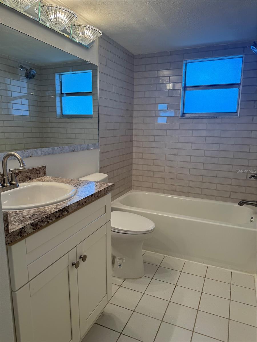 Image 7 of 12 For 4956 Harbor Villa Lane 102