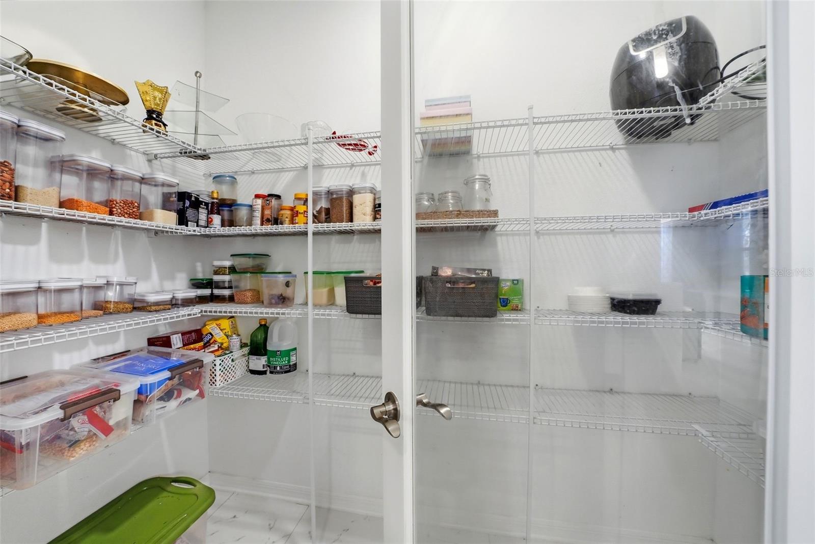 Image 12 of 49 For 7073 Graybrook Drive