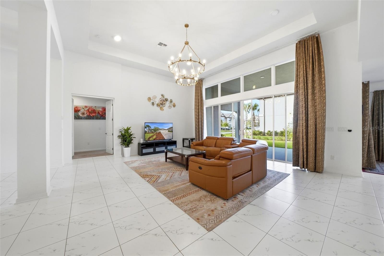 Image 17 of 49 For 7073 Graybrook Drive