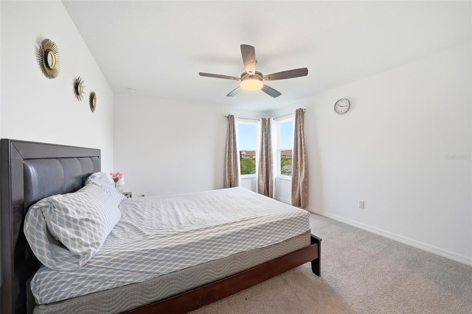 Image 22 of 49 For 7073 Graybrook Drive