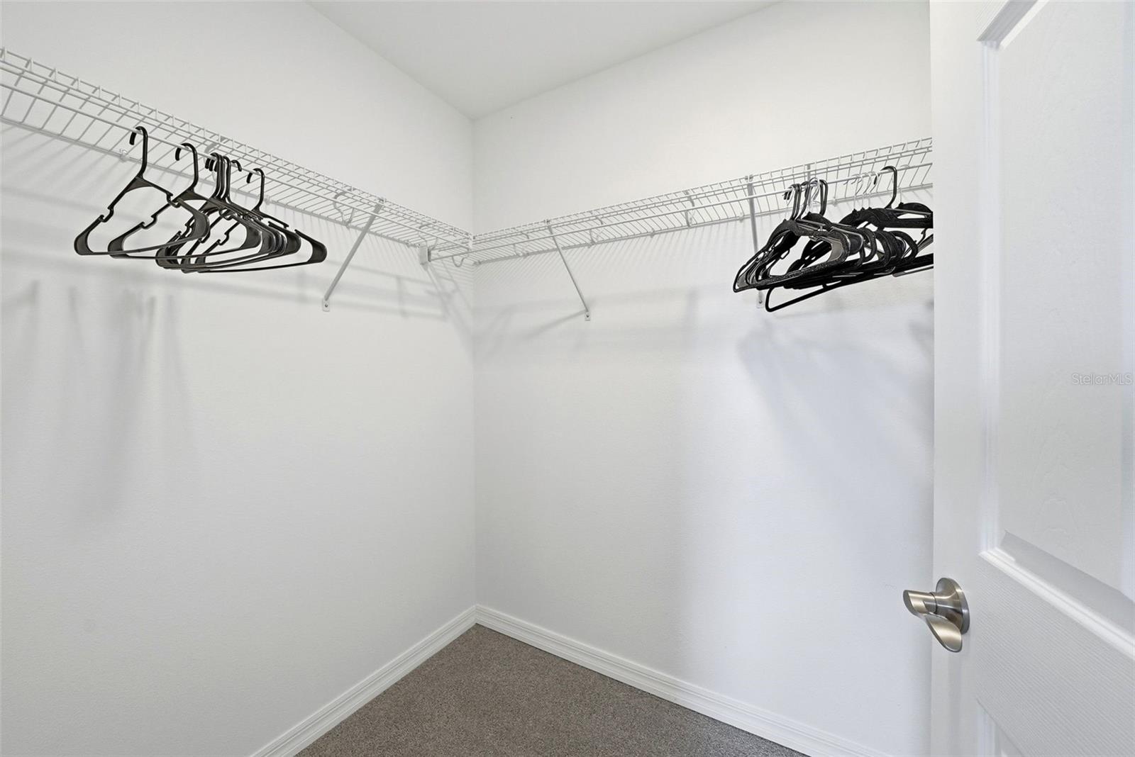 Image 26 of 49 For 7073 Graybrook Drive