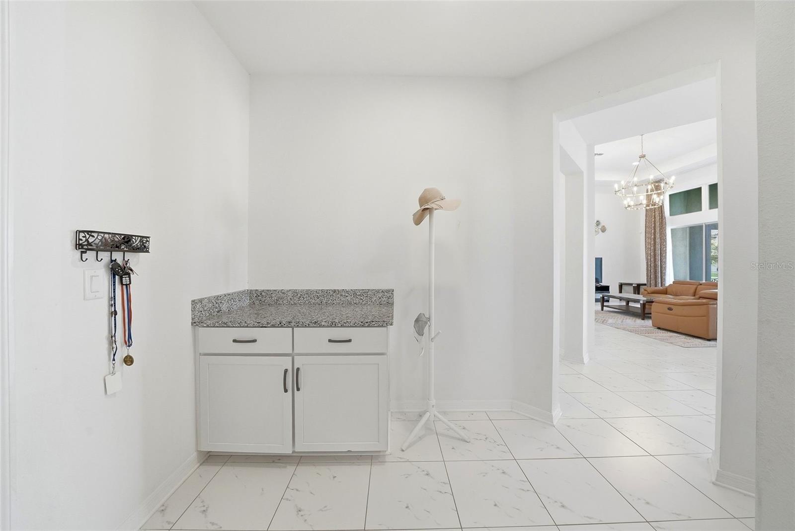 Image 34 of 49 For 7073 Graybrook Drive