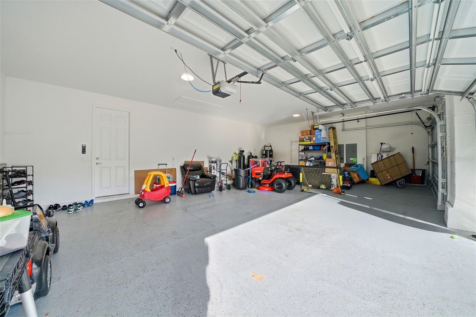 Image 37 of 49 For 7073 Graybrook Drive