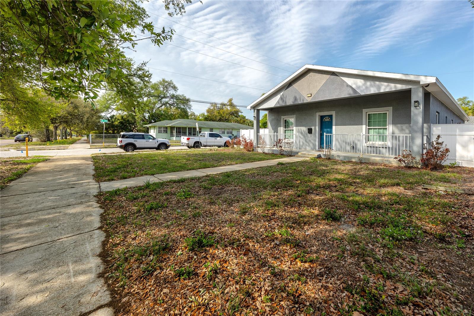 Image 11 of 52 For 1835 16th Street S