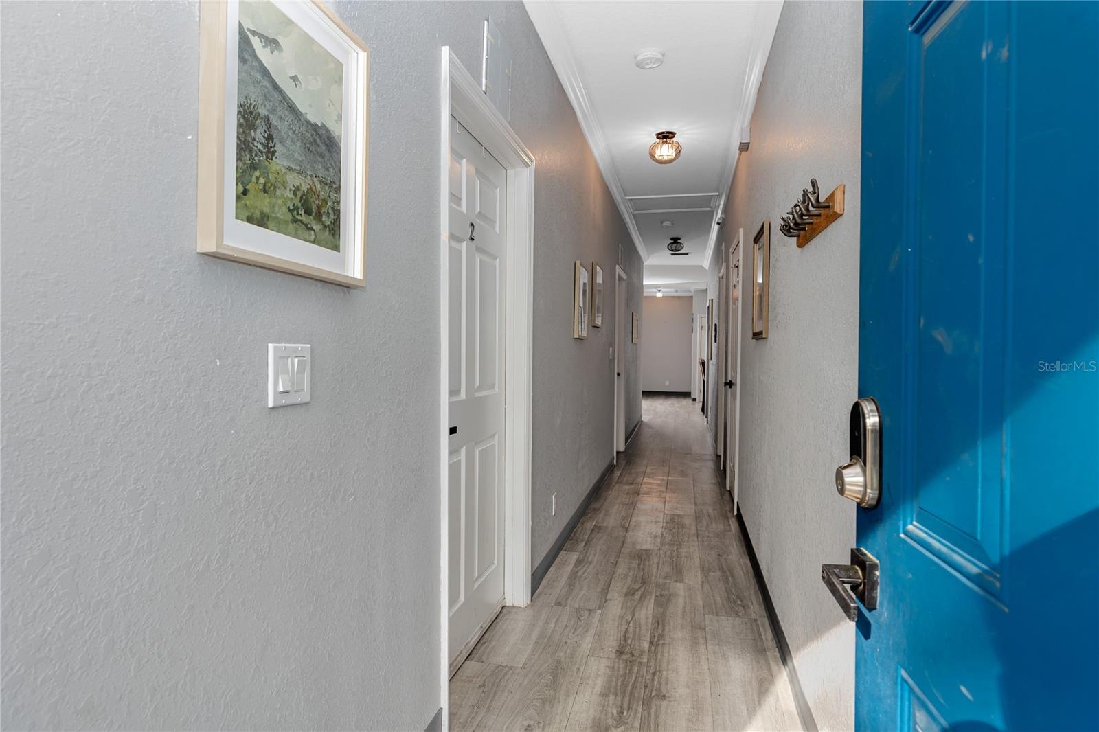 Image 17 of 52 For 1835 16th Street S