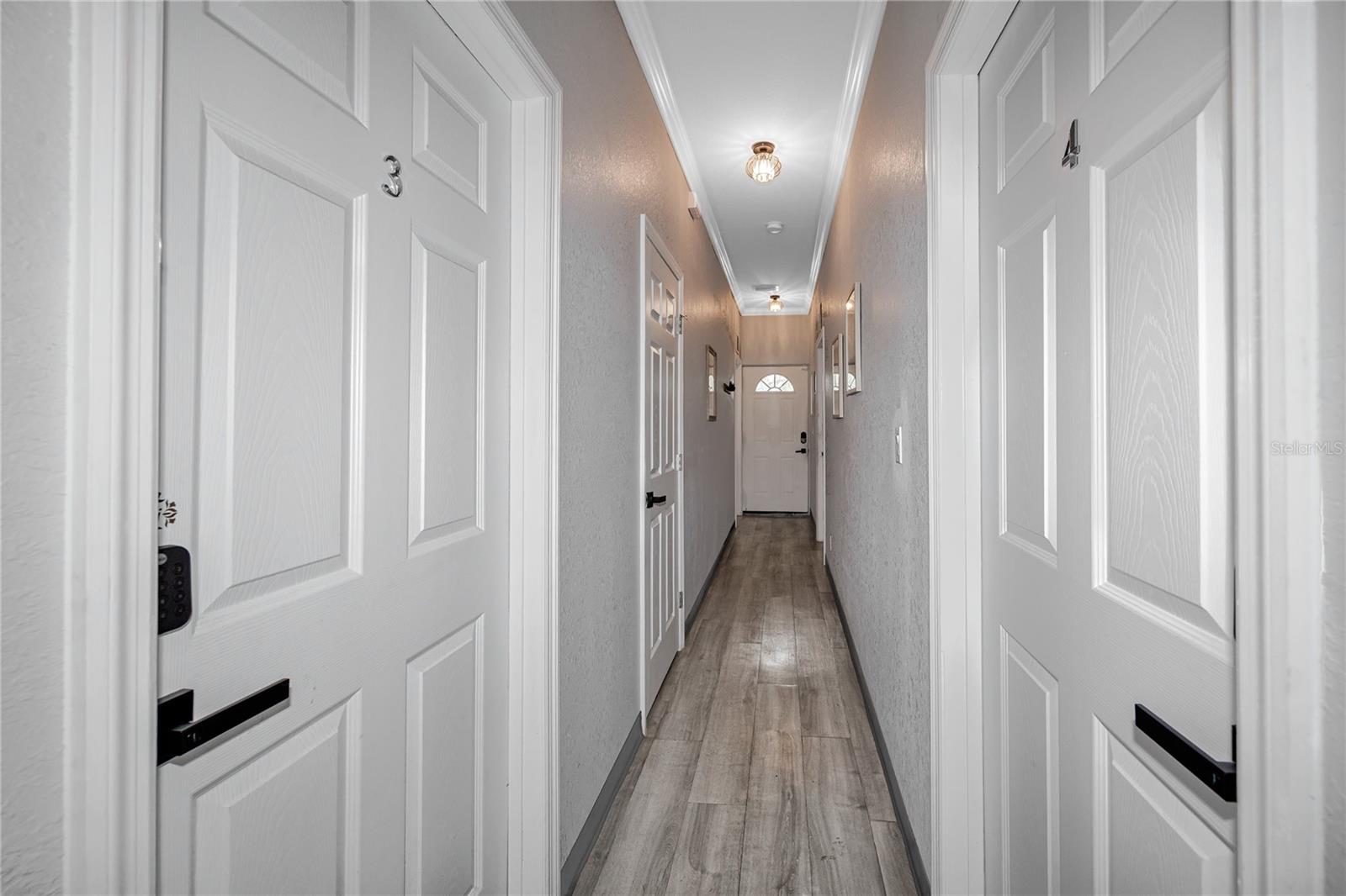 Image 19 of 52 For 1835 16th Street S