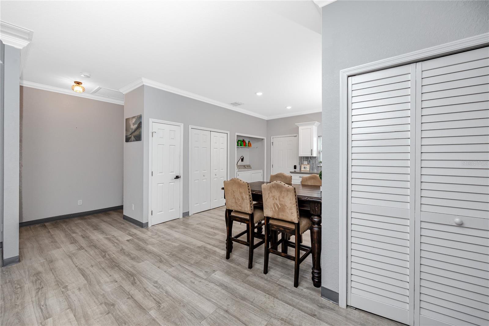 Image 21 of 52 For 1835 16th Street S