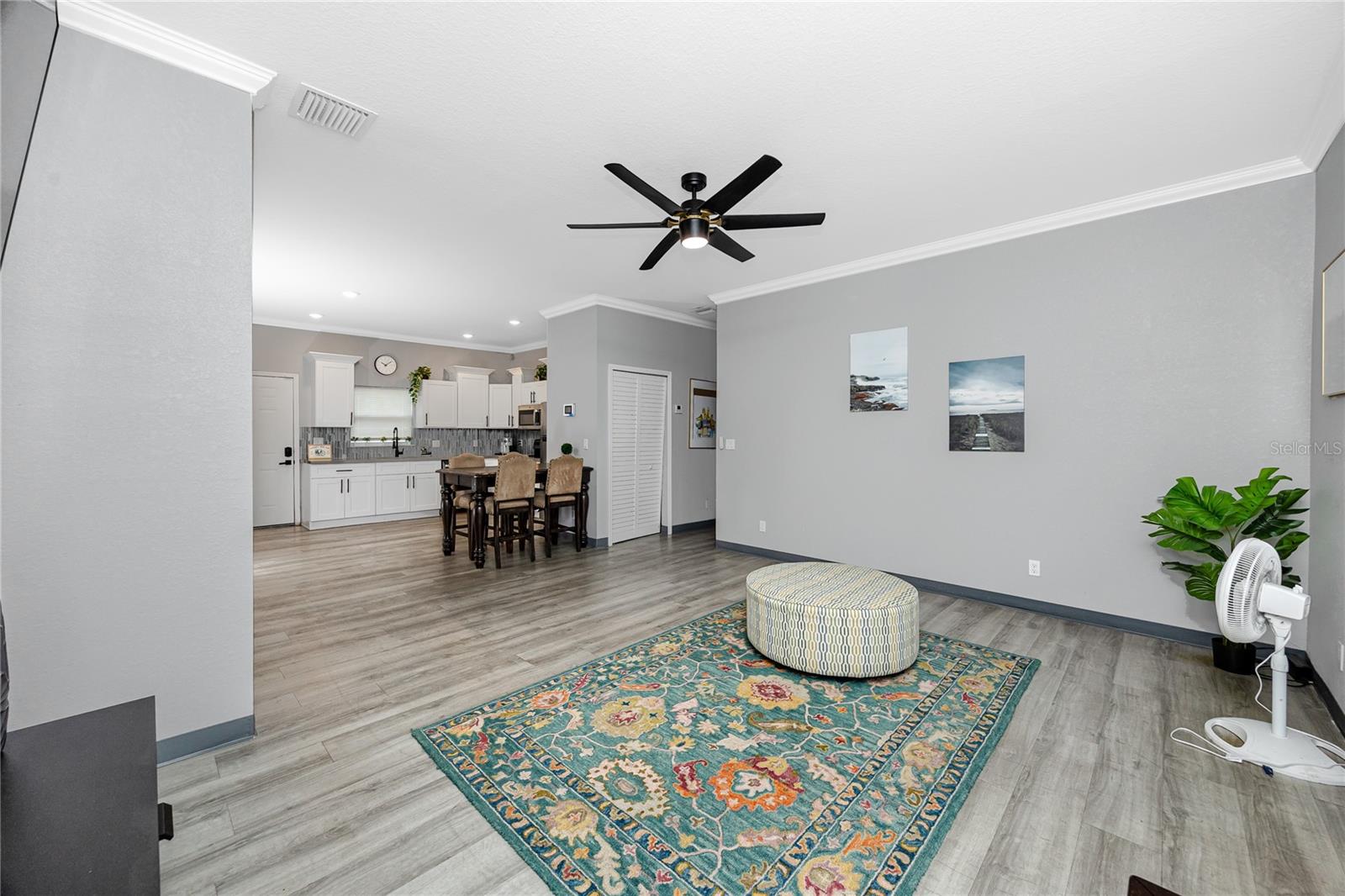 Image 24 of 52 For 1835 16th Street S