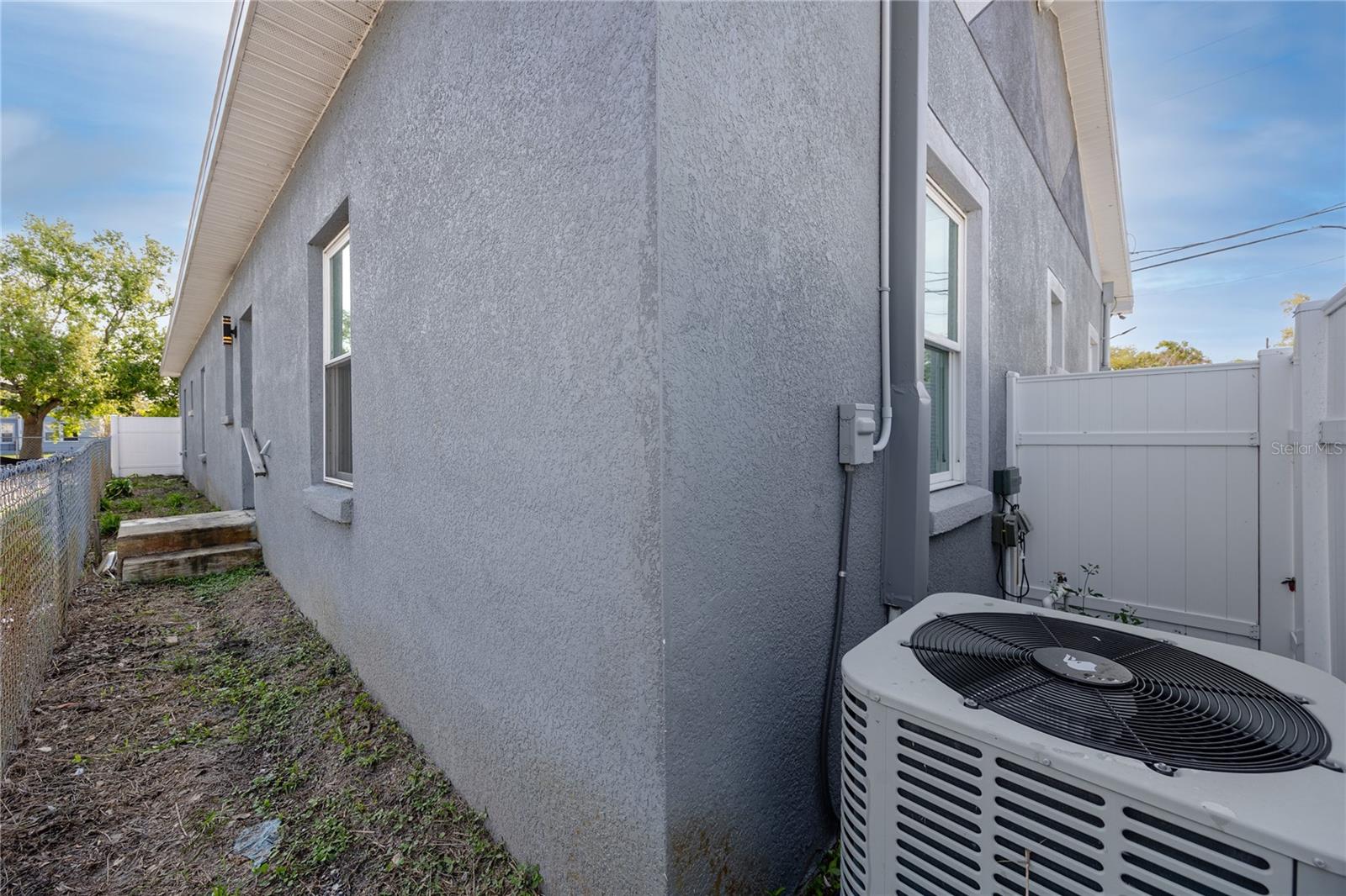 Image 36 of 52 For 1835 16th Street S