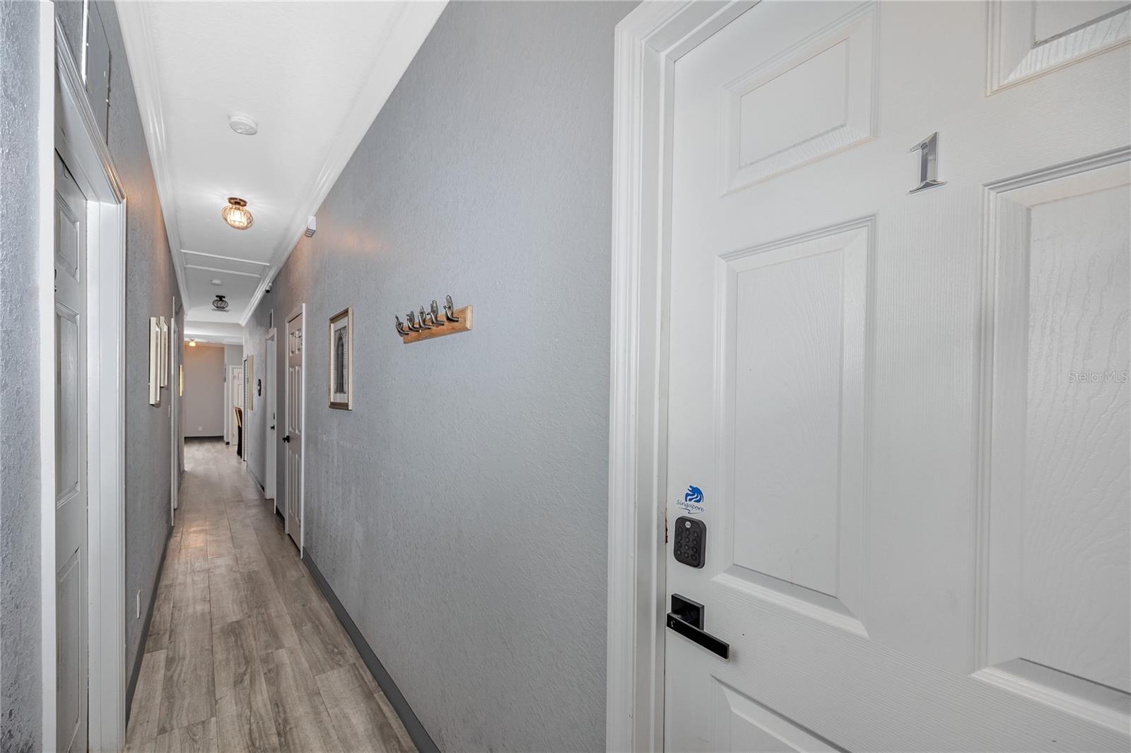 Image 4 of 52 For 1835 16th Street S