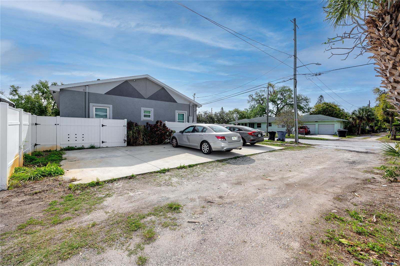 Image 43 of 52 For 1835 16th Street S