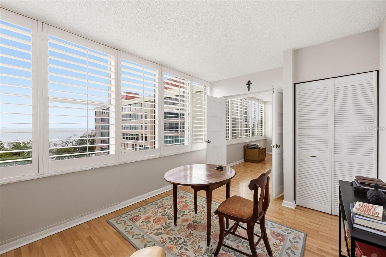 Image 18 of 24 For 2403 Ardson Place 702b