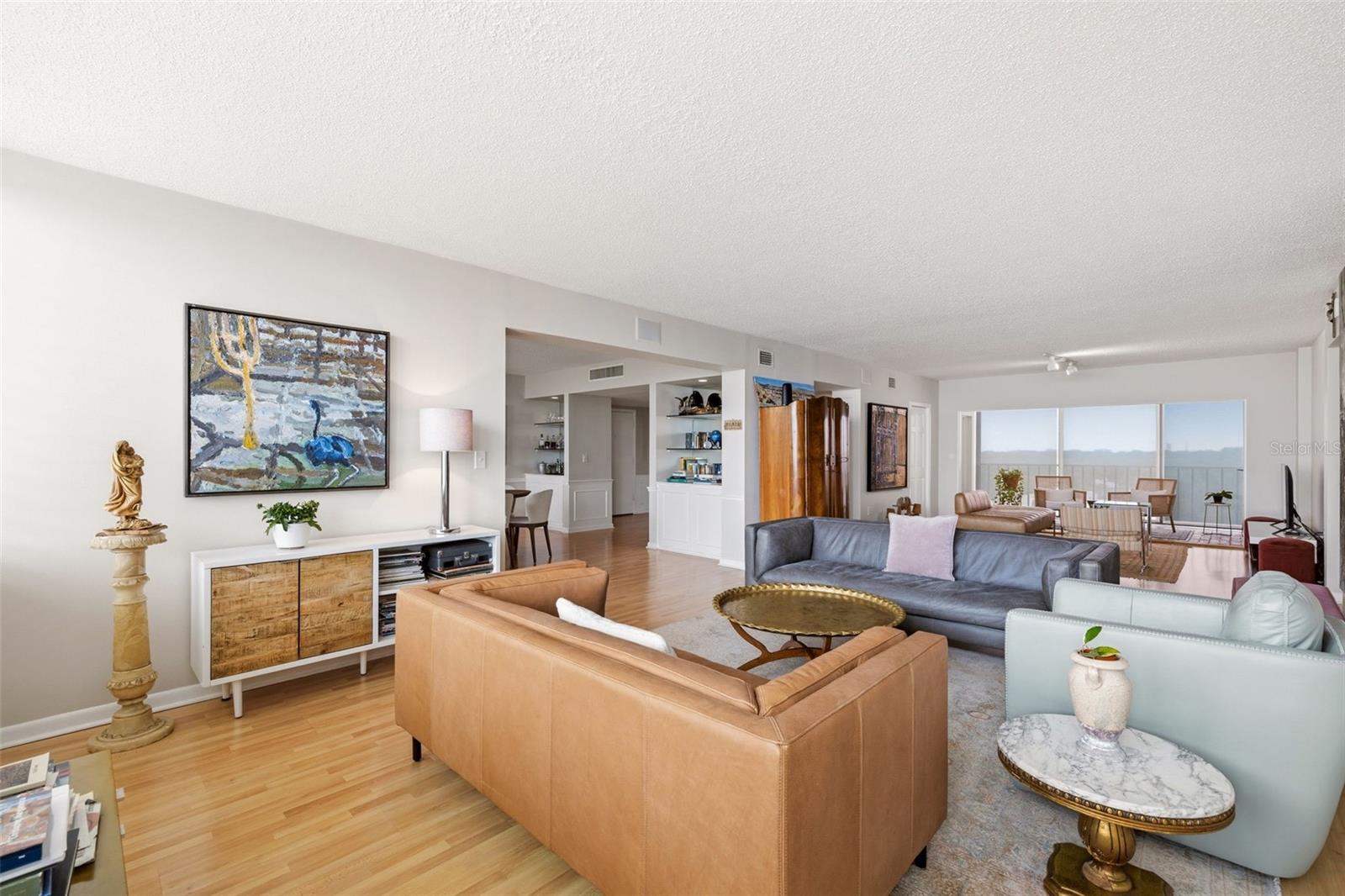 Image 6 of 24 For 2403 Ardson Place 702b