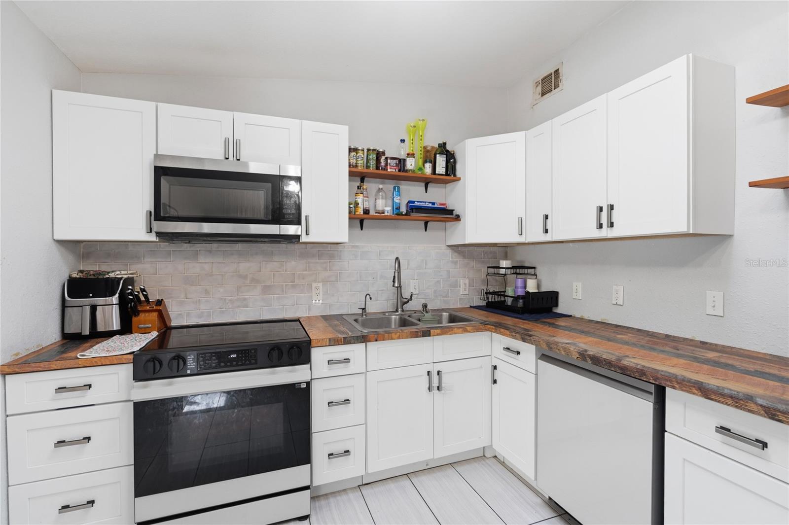 Image 10 of 42 For 1307 Baltimore Drive