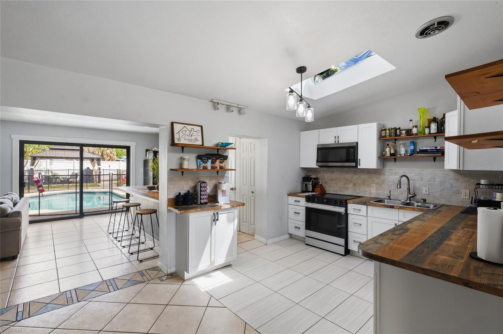 Image 17 of 42 For 1307 Baltimore Drive