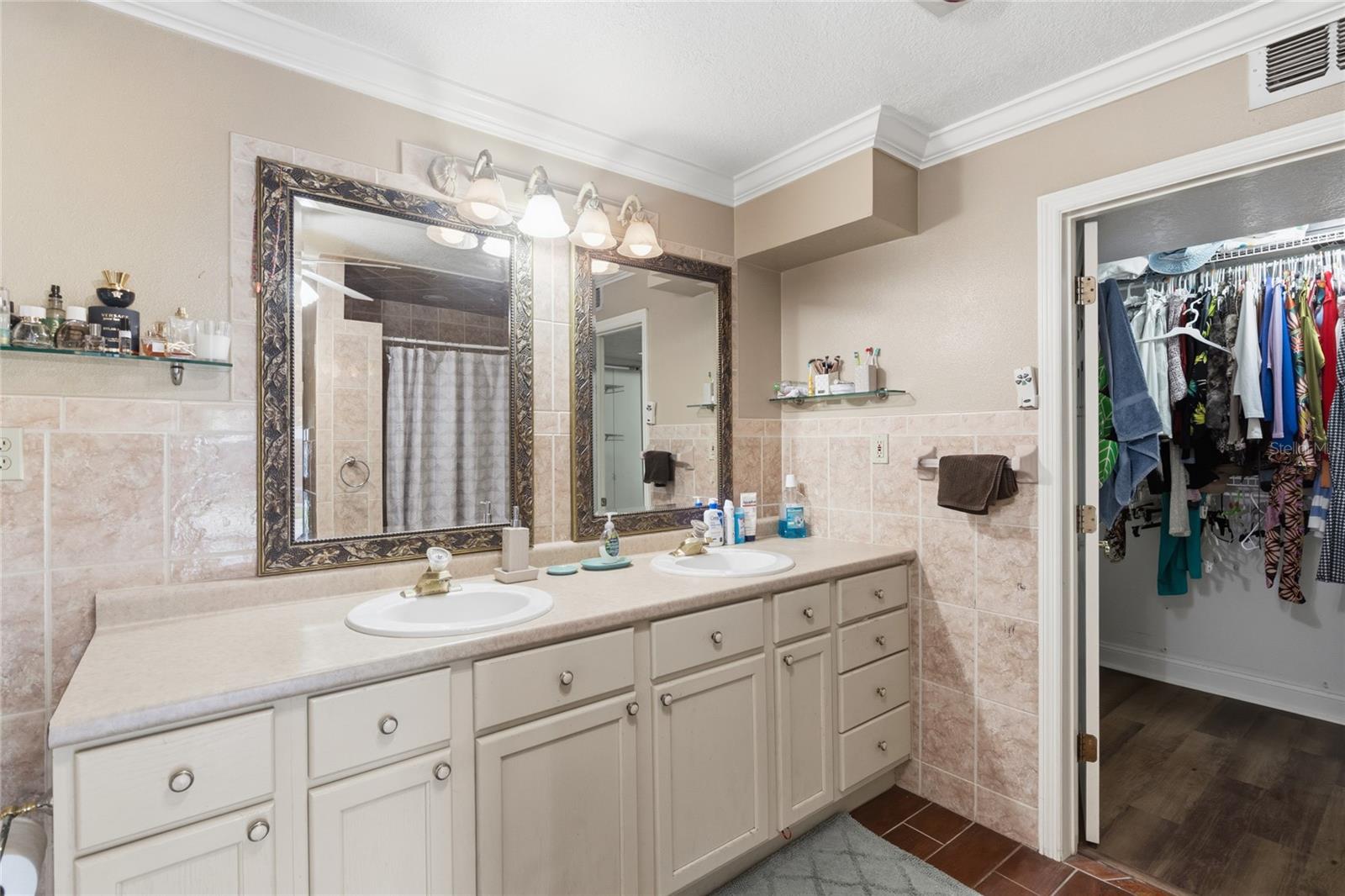 Image 8 of 42 For 1307 Baltimore Drive