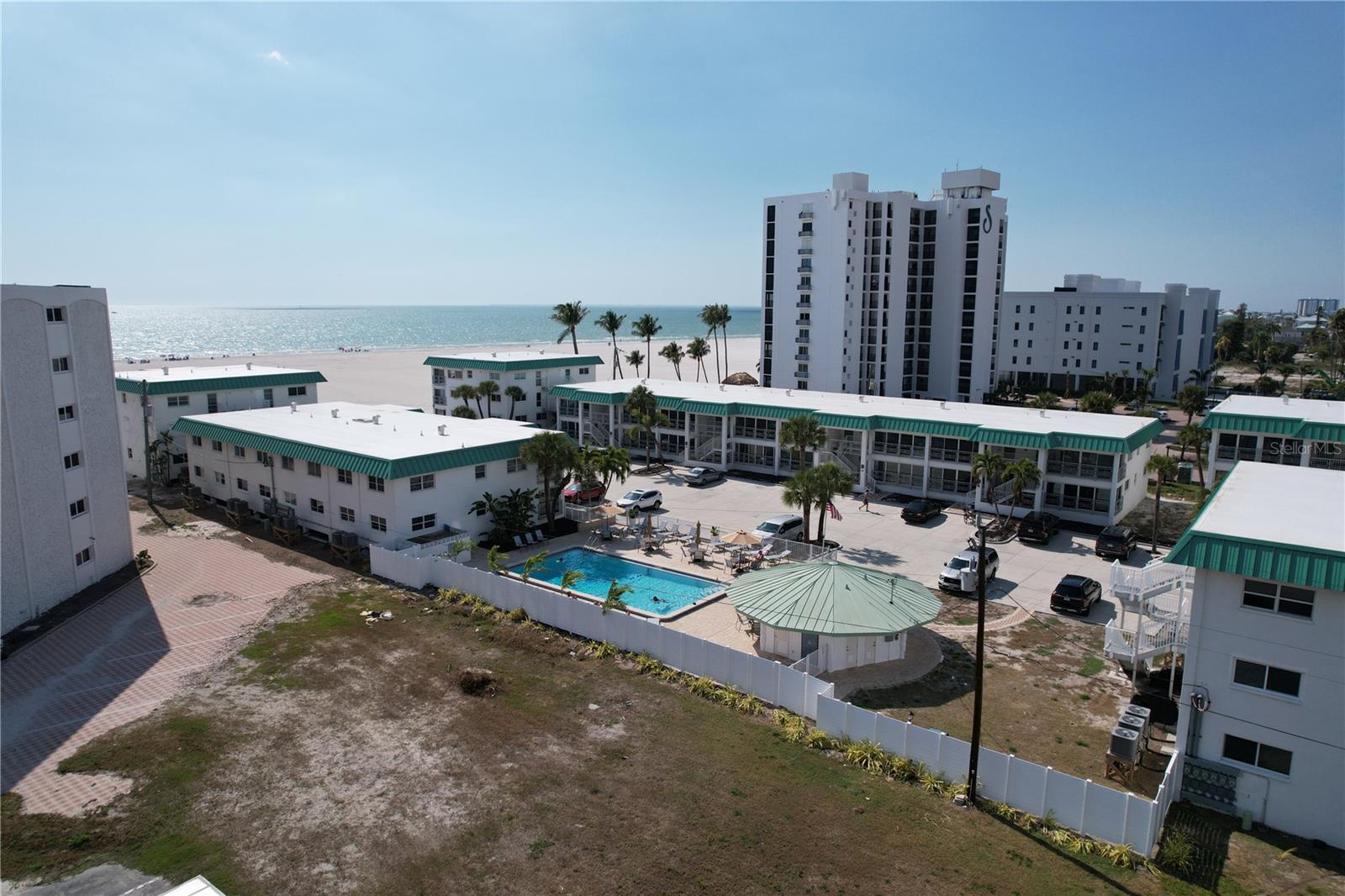 Image 33 of 34 For 6500 Estero Boulevard F118