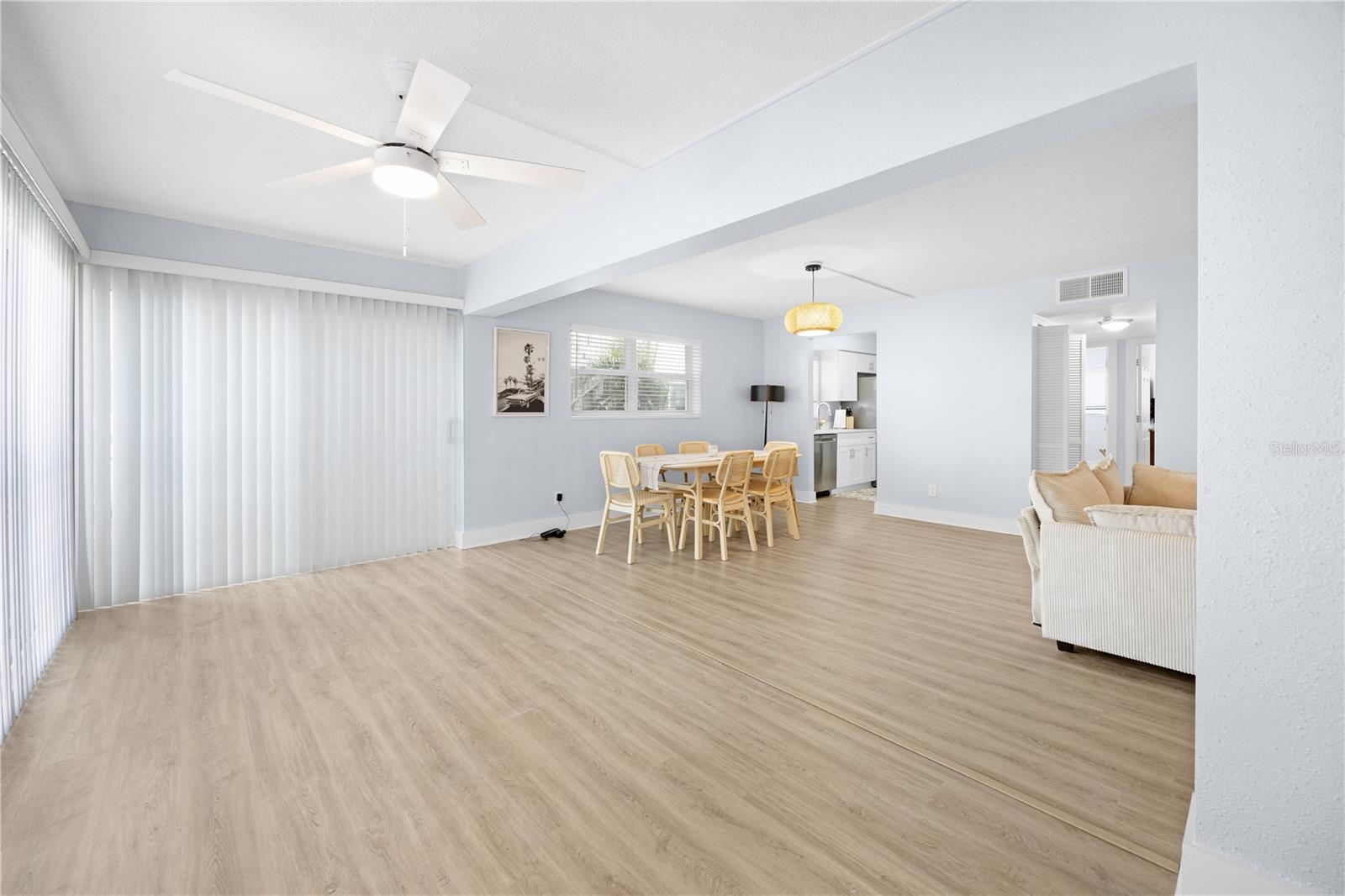 Image 8 of 34 For 6500 Estero Boulevard F118