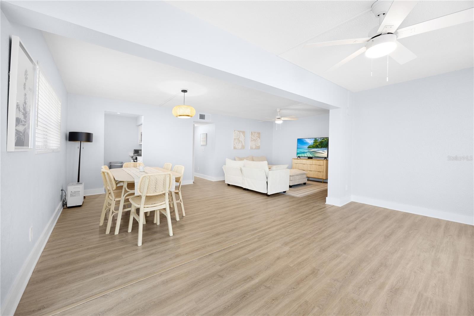 Image 9 of 34 For 6500 Estero Boulevard F118