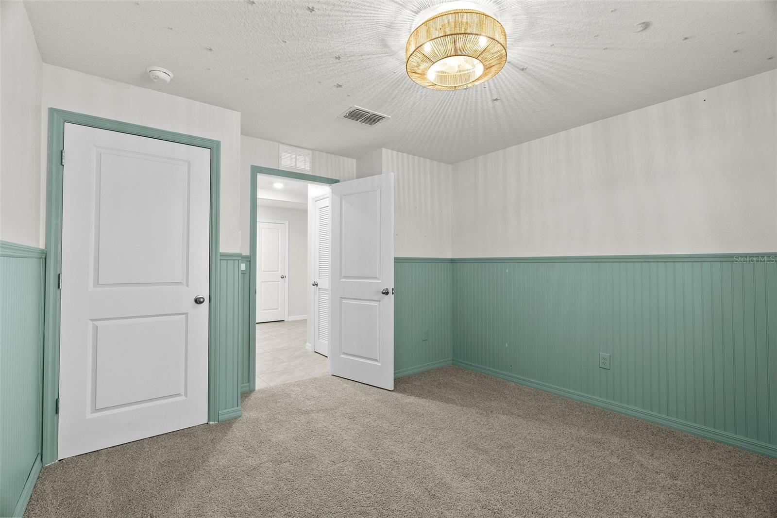 Image 22 of 39 For 13377 Mylion Way