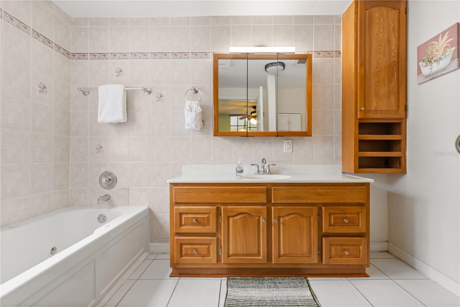 Image 20 of 82 For 306 Marshall Street