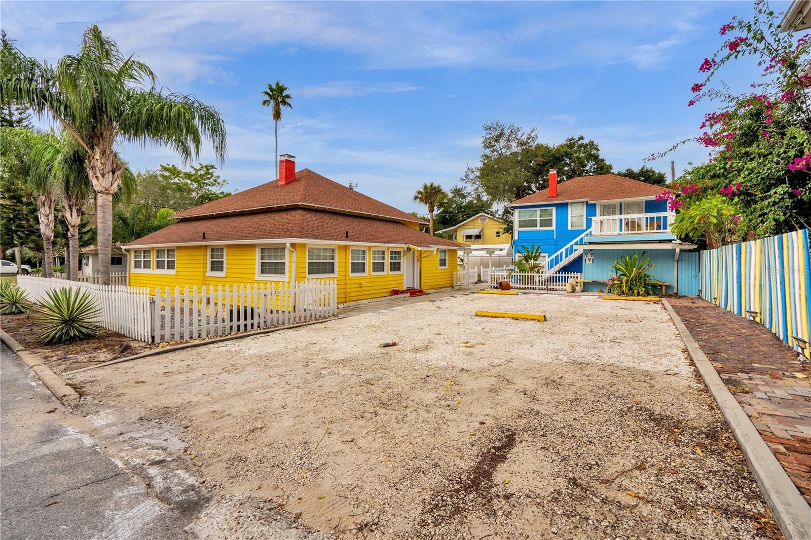 Image 25 of 82 For 306 Marshall Street