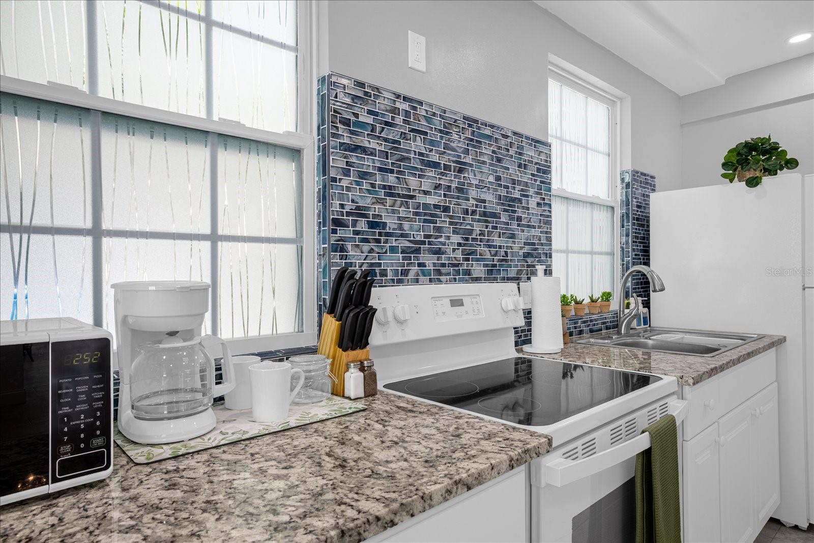 Image 30 of 82 For 306 Marshall Street