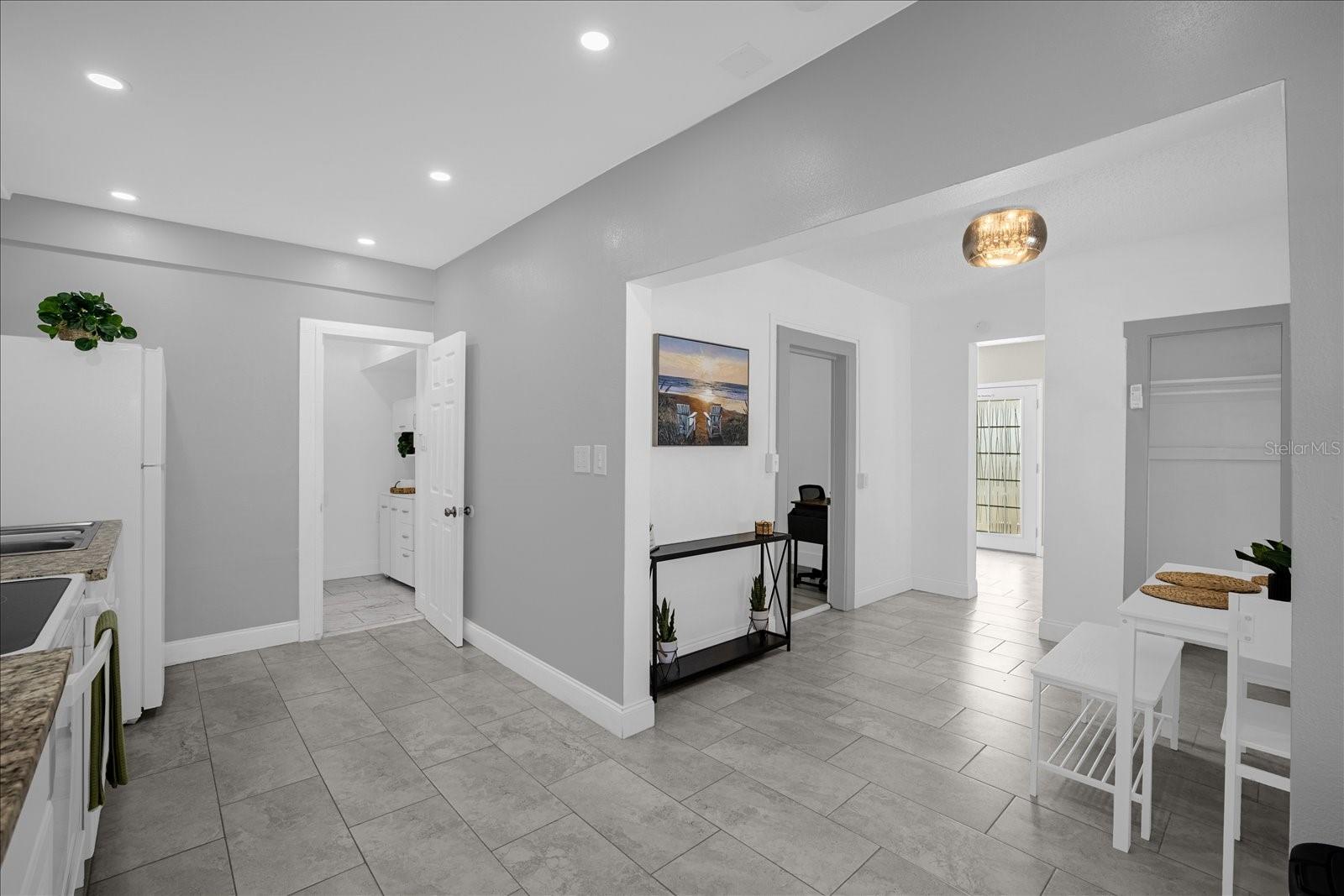 Image 31 of 82 For 306 Marshall Street