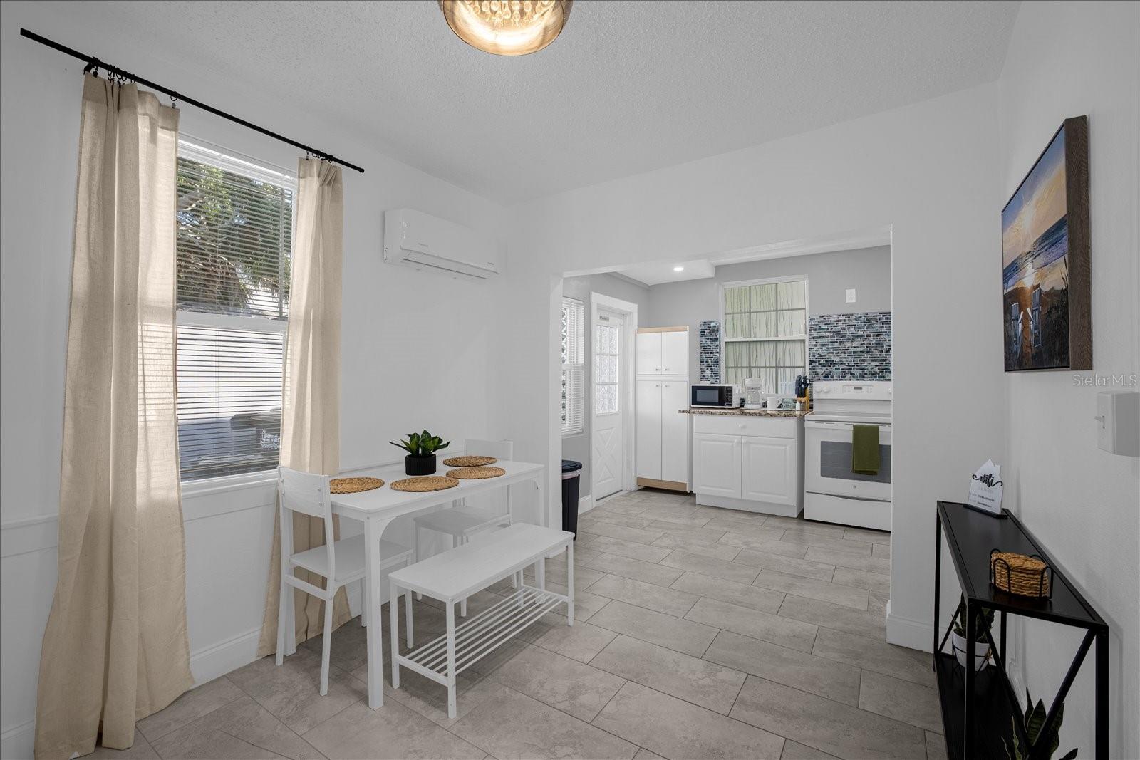 Image 33 of 82 For 306 Marshall Street