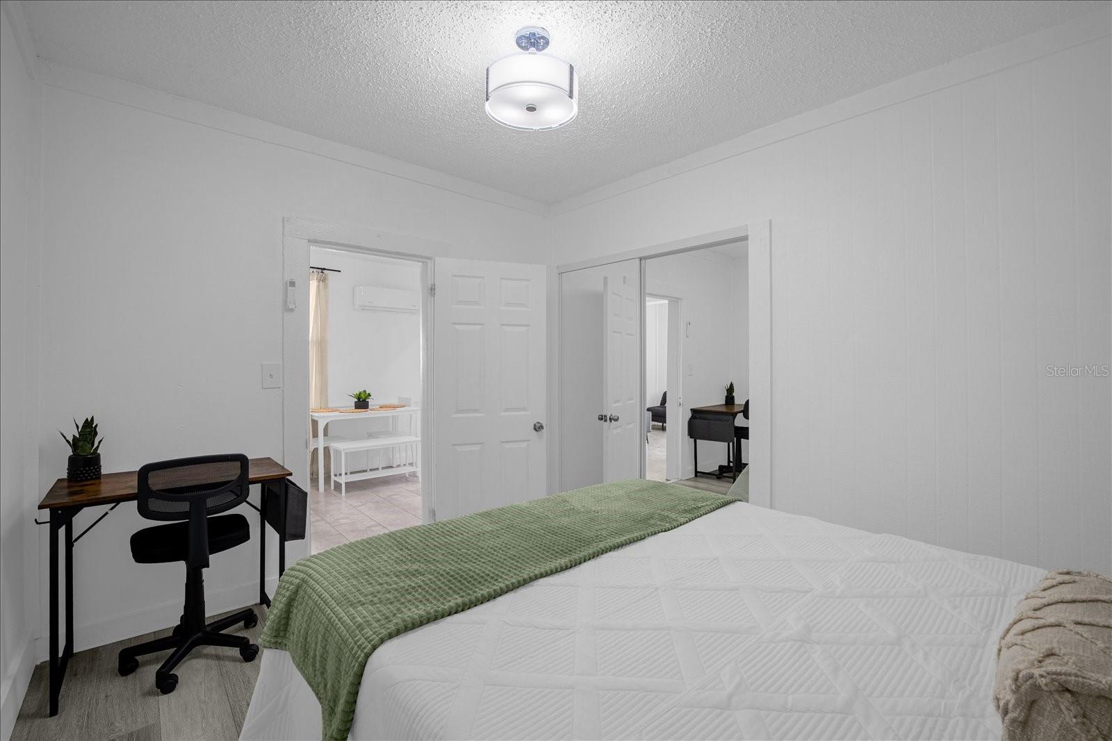 Image 42 of 82 For 306 Marshall Street