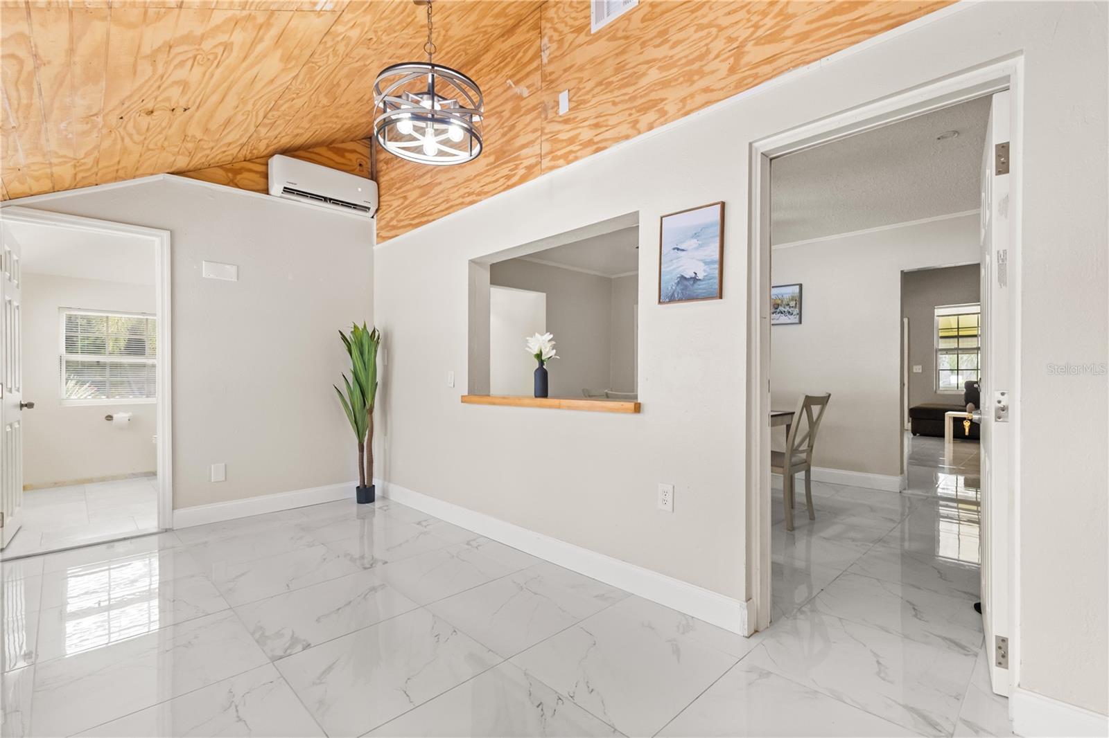 Image 5 of 82 For 306 Marshall Street