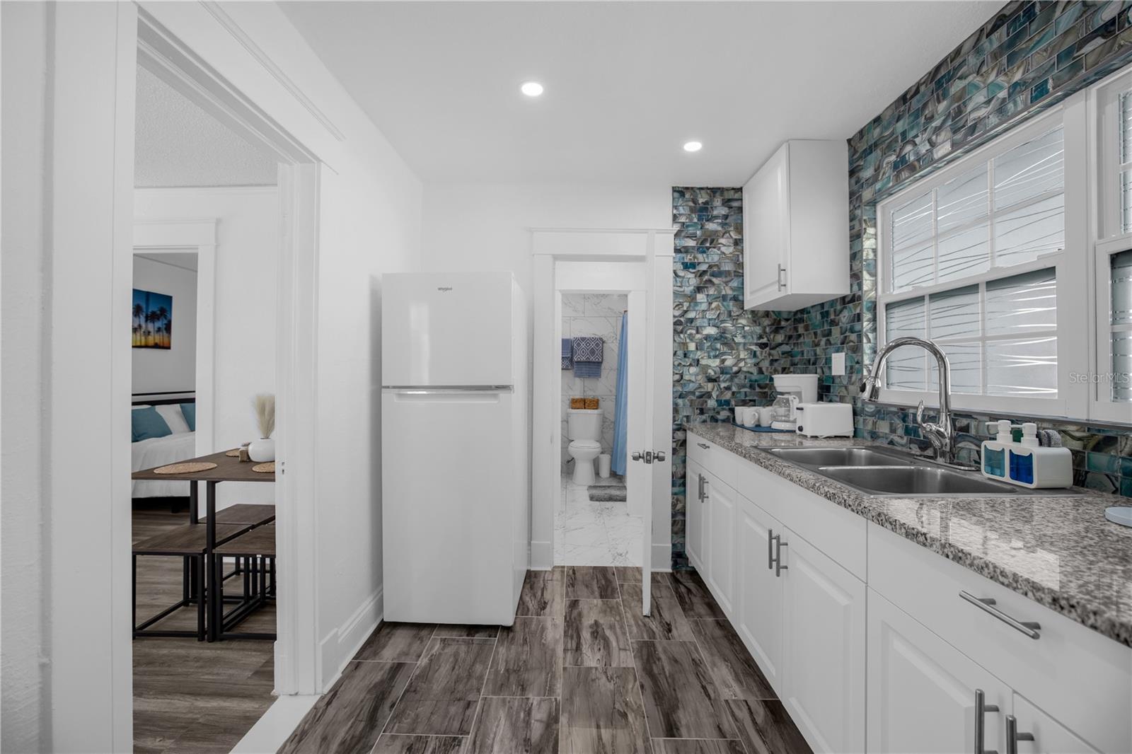 Image 52 of 82 For 306 Marshall Street