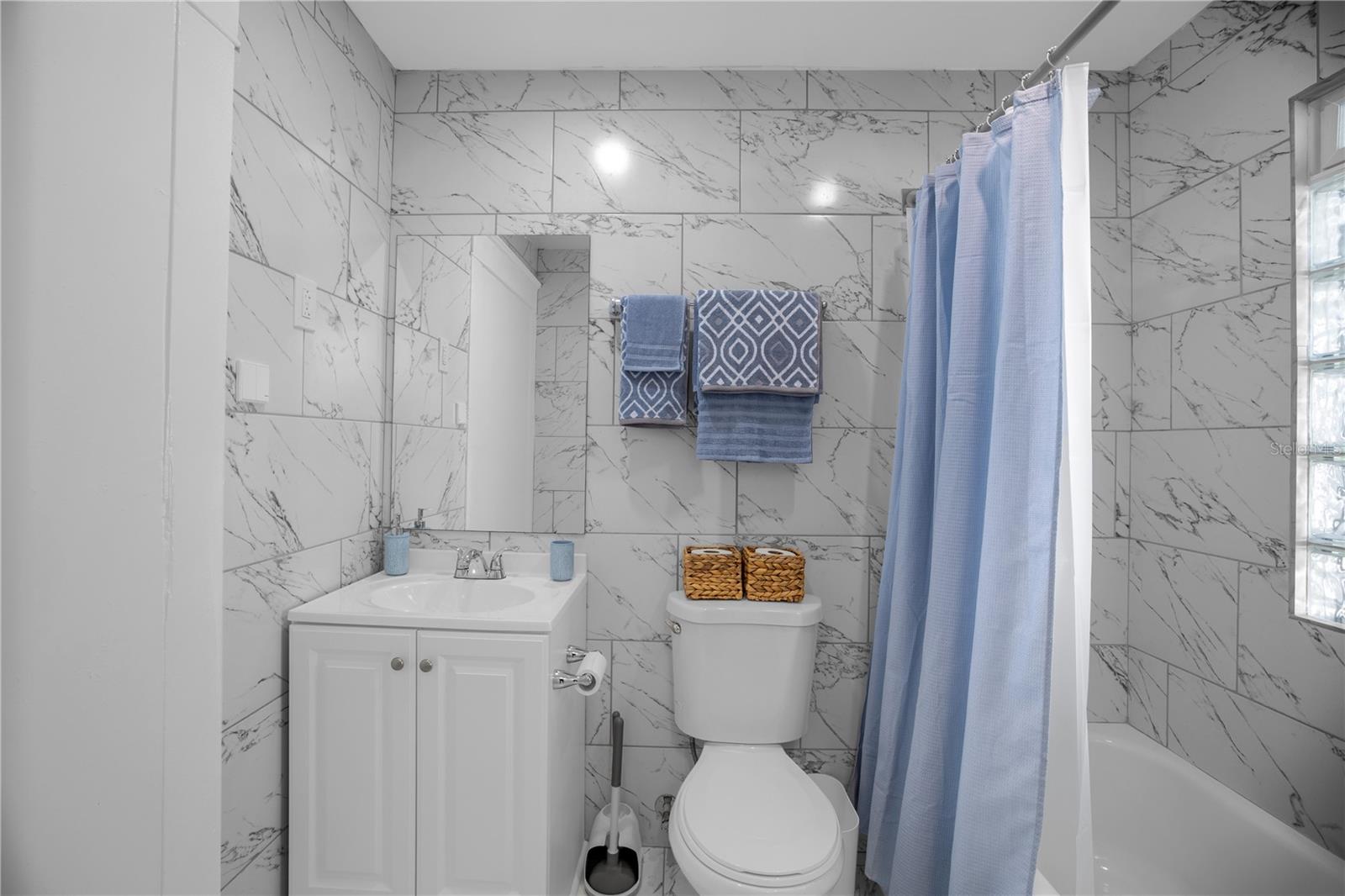 Image 55 of 82 For 306 Marshall Street