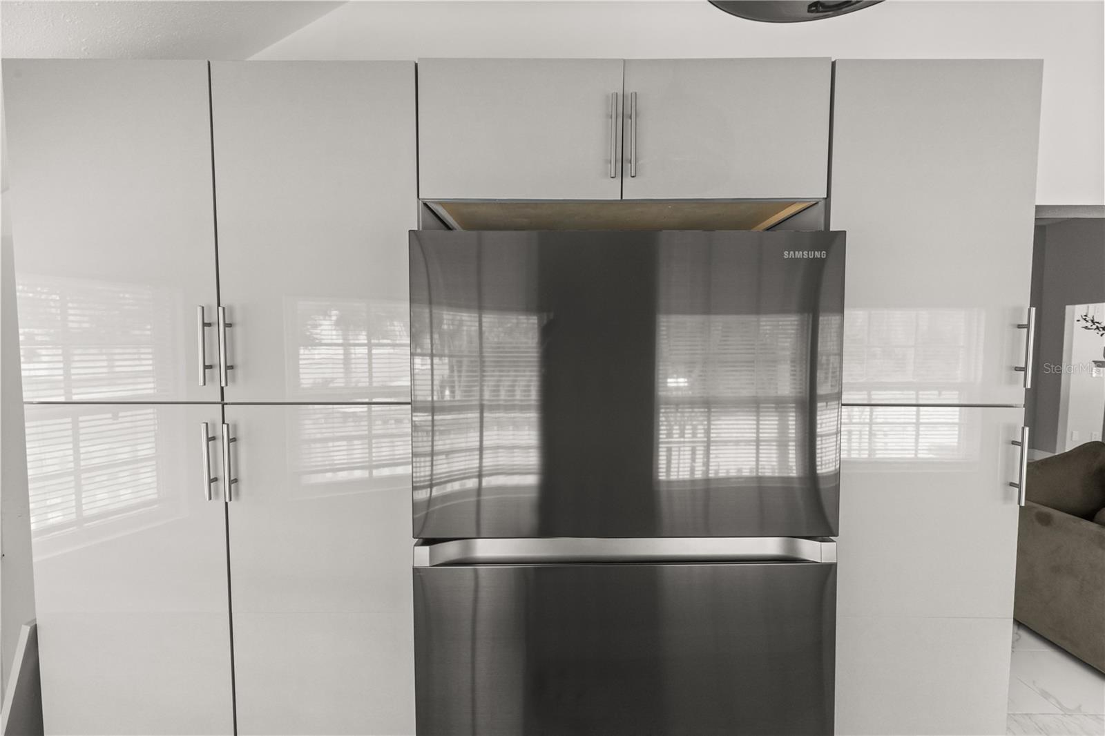 Image 7 of 82 For 306 Marshall Street