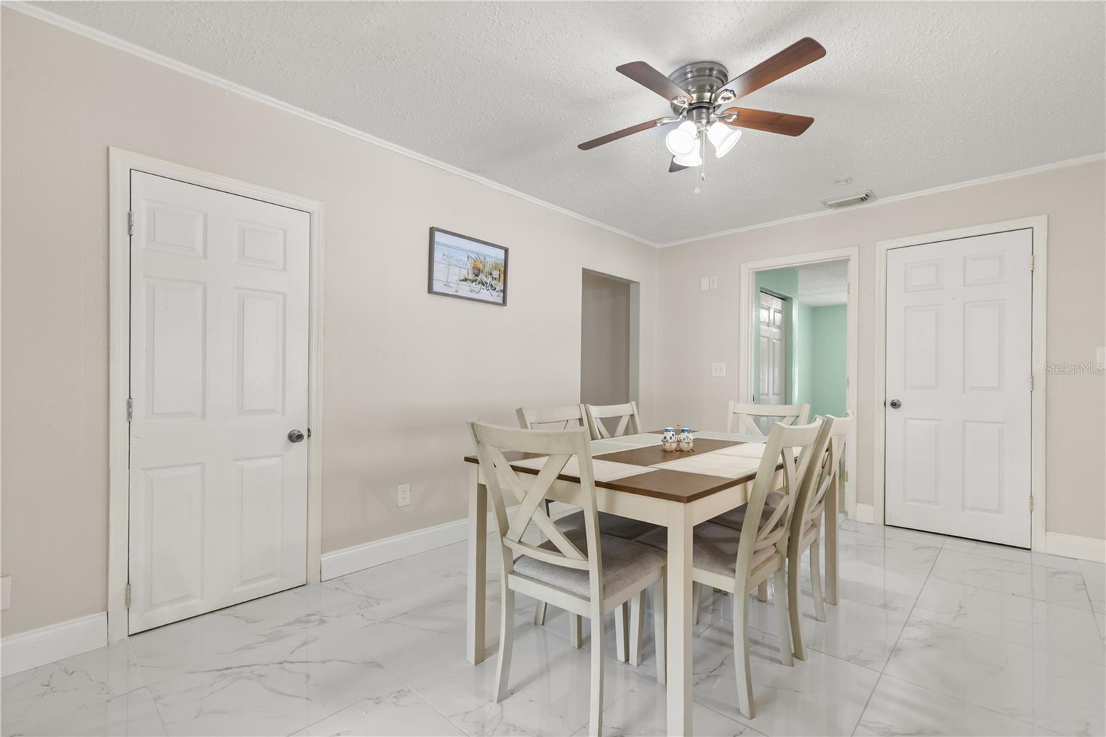 Image 9 of 82 For 306 Marshall Street