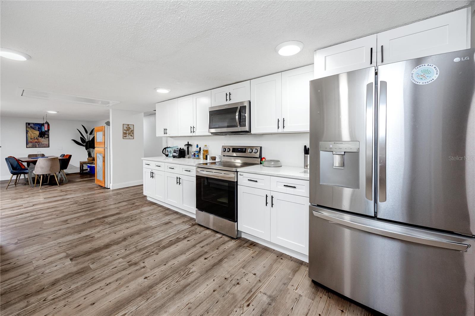 Listing photo id 45 for 3527 1st Avenue S