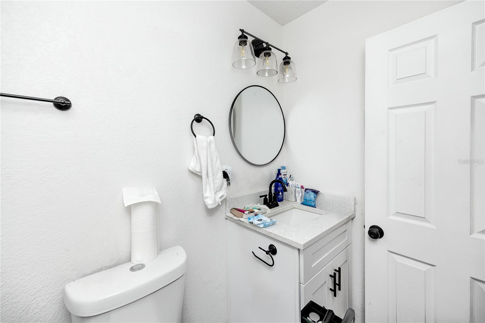 Listing photo id 58 for 3527 1st Avenue S