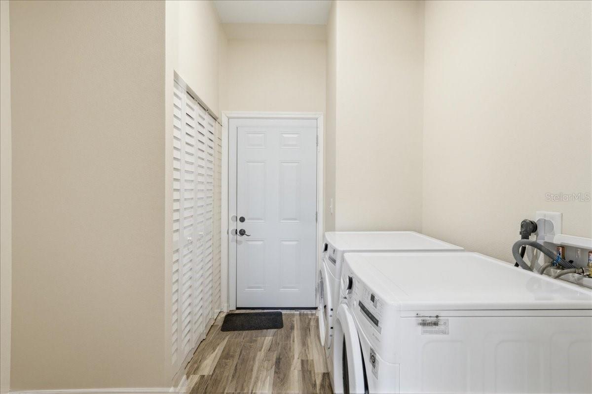 Image 12 of 44 For 3706 13th Street N