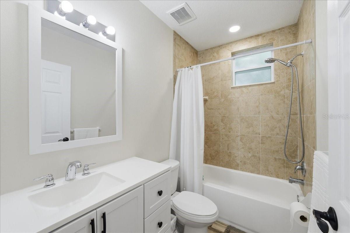 Image 14 of 44 For 3706 13th Street N