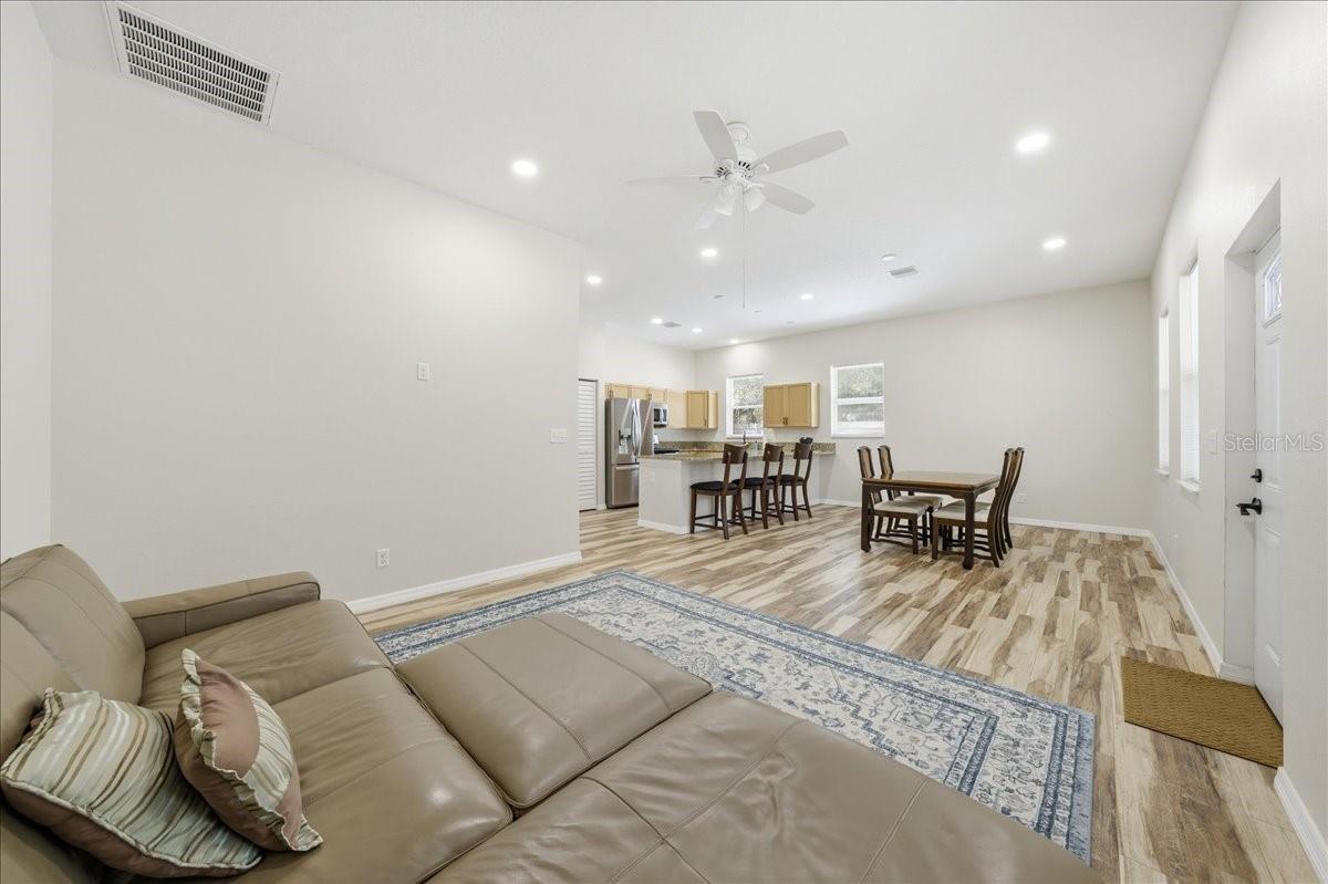 Image 28 of 44 For 3706 13th Street N