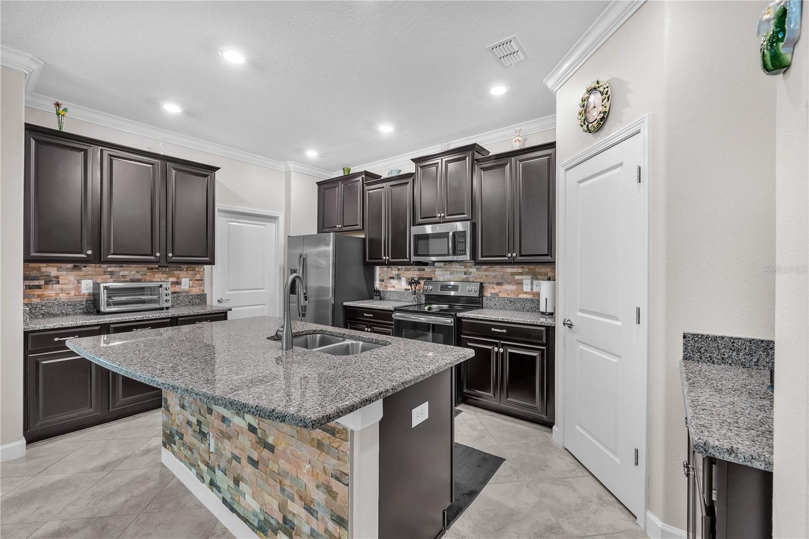 Image 8 of 33 For 13932 Painted Bunting Ln