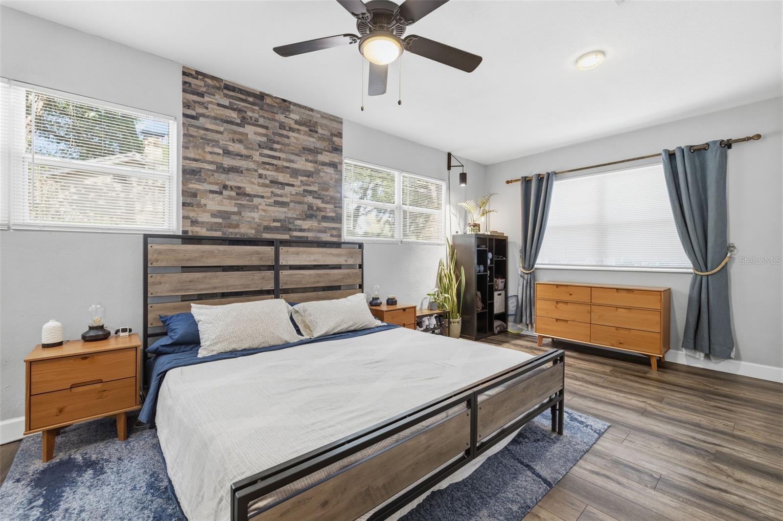 Image 11 of 25 For 1709 Lambright Street