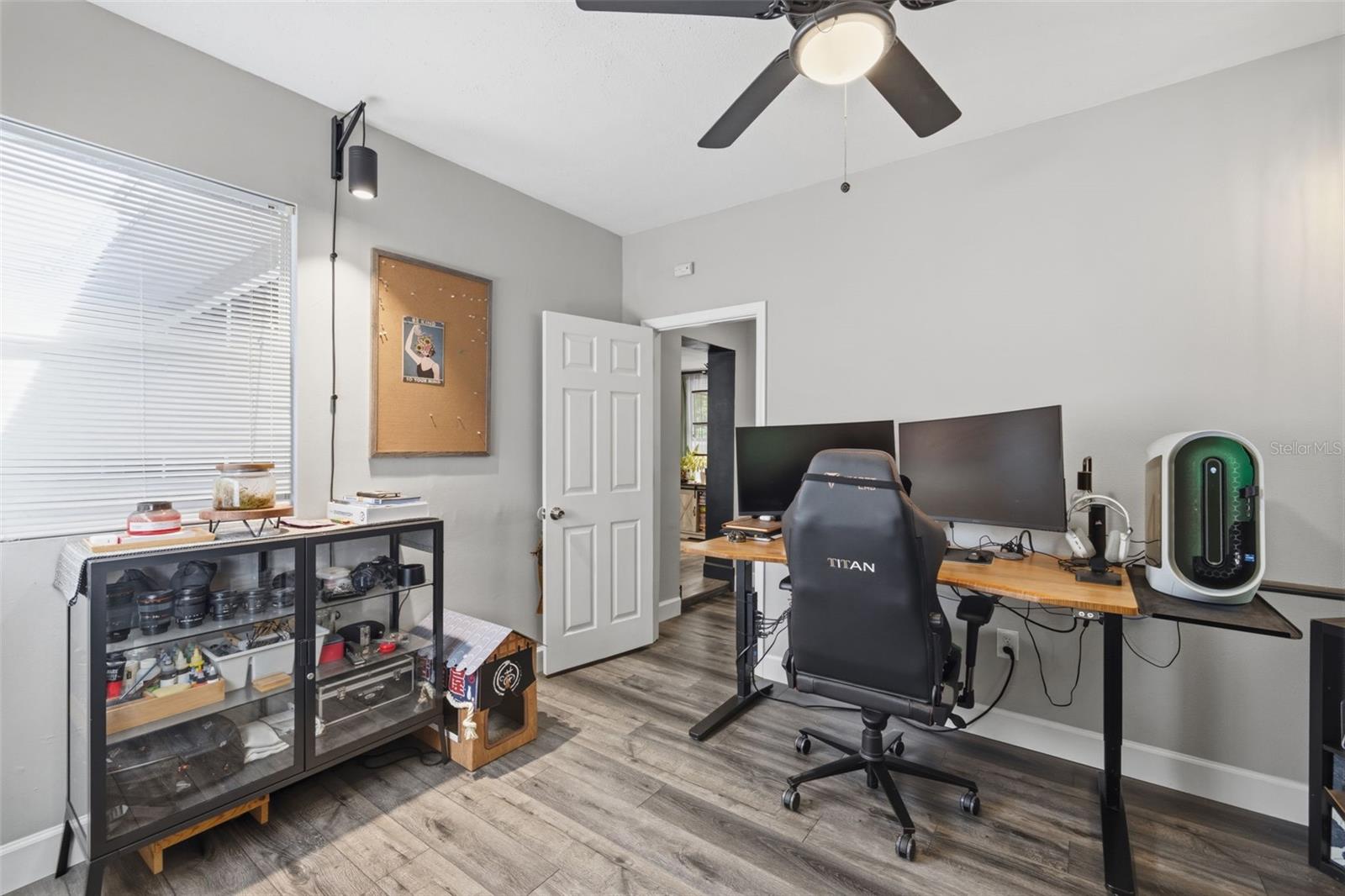 Image 17 of 25 For 1709 Lambright Street