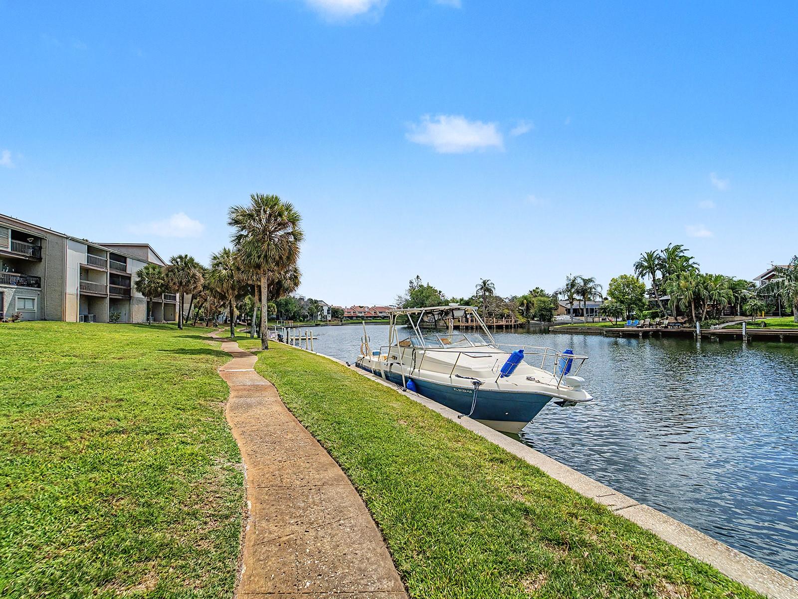 Image 16 of 54 For 6314 Newtown Circle 14-a2