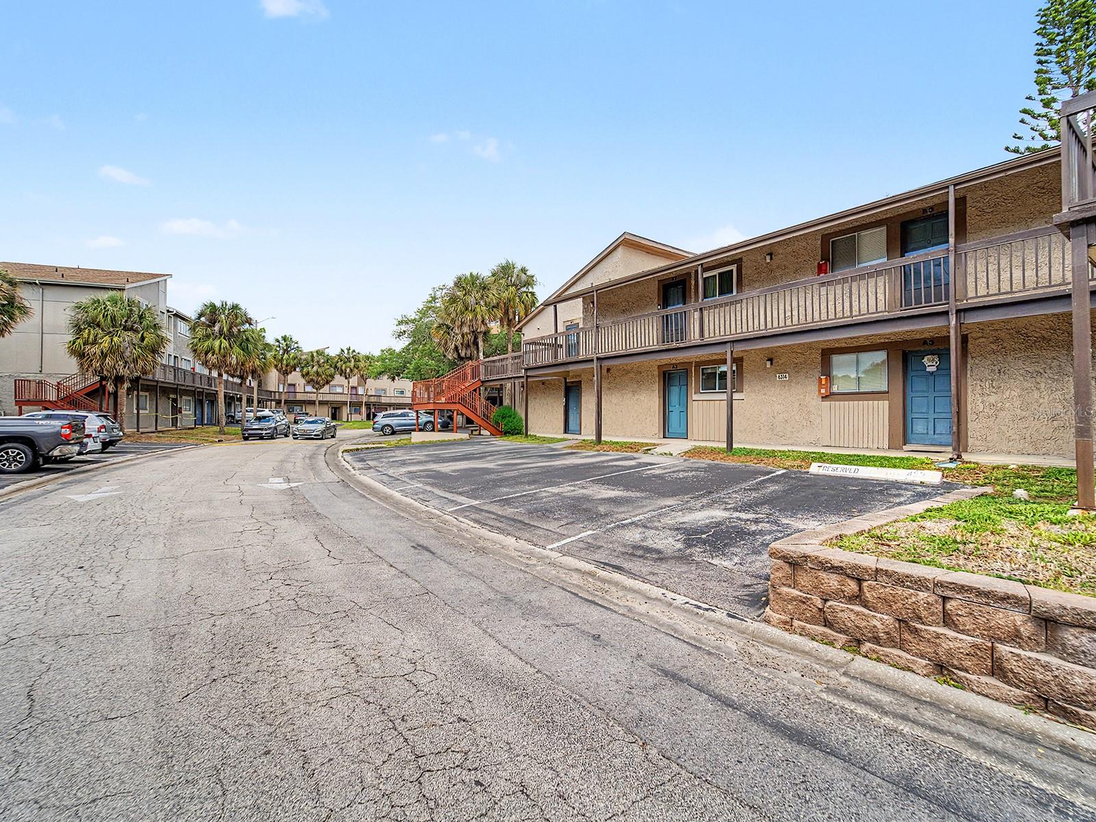 Image 26 of 54 For 6314 Newtown Circle 14-a2